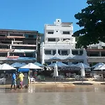 Habana Beach Flat